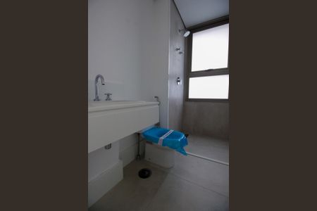 Apartamento à venda com 226m², 3 quartos e 3 vagasBanheiro da Suíte 3