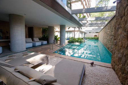 Apartamento à venda com 226m², 3 quartos e 3 vagasÁrea comum - Piscina