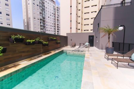 Studio à venda com 28m², 1 quarto e sem vaga Studio à venda com 28m², 1 quarto e sem vagaÁrea comum - Piscina