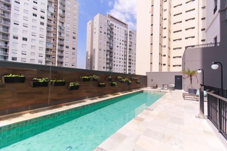 Studio à venda com 28m², 1 quarto e sem vaga Studio à venda com 28m², 1 quarto e sem vagaÁrea comum - Piscina