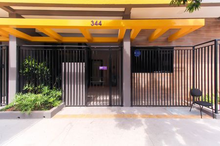 Studio à venda com 28m², 1 quarto e sem vaga Studio à venda com 28m², 1 quarto e sem vagaFachada