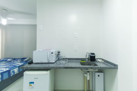 Studio à venda com 28m², 1 quarto e sem vaga Studio à venda com 28m², 1 quarto e sem vagaCozinha