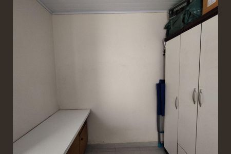 Casa à venda com 150m², 3 quartos e 2 vagas Casa à venda com 150m², 3 quartos e 2 vagasQuarto de Serviço