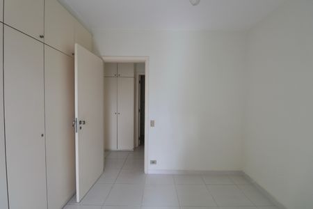Apartamento para alugar com 115m², 4 quartos e 2 vagas Apartamento para alugar com 115m², 4 quartos e 2 vagasQuarto 2
