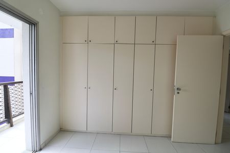 Apartamento para alugar com 115m², 4 quartos e 2 vagas Apartamento para alugar com 115m², 4 quartos e 2 vagasQuarto 2