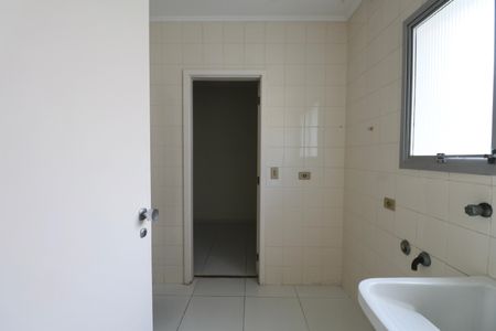 Apartamento para alugar com 115m², 4 quartos e 2 vagas Apartamento para alugar com 115m², 4 quartos e 2 vagasÁrea de Serviço