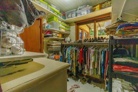 Casa de condomínio à venda com 260m², 3 quartos e 3 vagas Casa de condomínio à venda com 260m², 3 quartos e 3 vagasSuíte 1 Closet