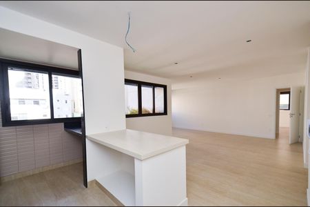 Apartamento à venda com 110m², 3 quartos e 2 vagas Apartamento à venda com 110m², 3 quartos e 2 vagasCozinha