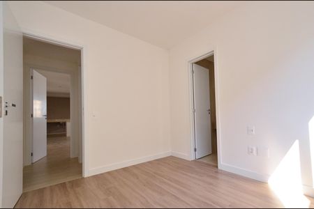 Apartamento à venda com 110m², 3 quartos e 2 vagas Apartamento à venda com 110m², 3 quartos e 2 vagasSuite2