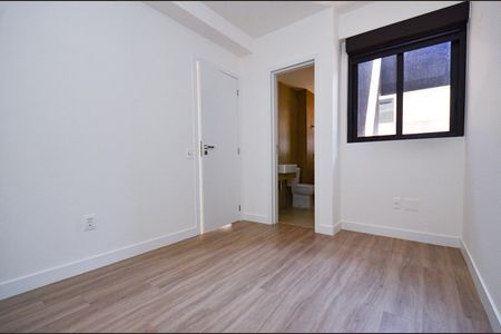 Apartamento à venda com 110m², 3 quartos e 2 vagas Apartamento à venda com 110m², 3 quartos e 2 vagasSuite3