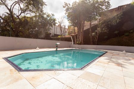 Apartamento à venda com 65m², 2 quartos e 1 vagaÁrea comum - Piscina