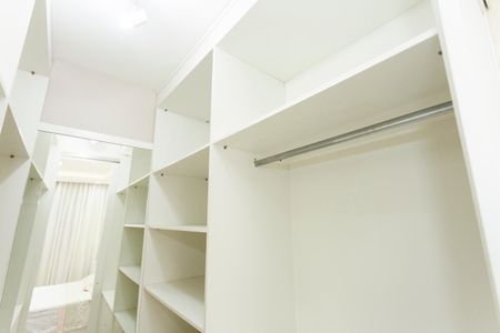 Apartamento à venda com 65m², 2 quartos e 1 vagaCloset