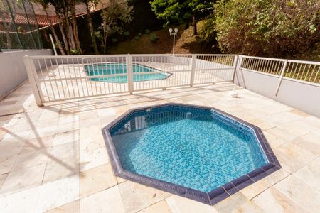 Apartamento à venda com 65m², 2 quartos e 1 vagaÁrea comum - Piscina