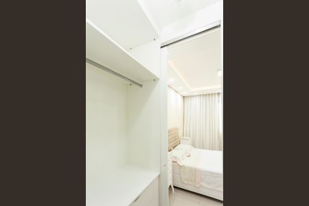 Apartamento à venda com 65m², 2 quartos e 1 vagaCloset