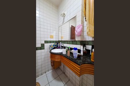 Casa à venda com 65m², 3 quartos e 2 vagas Casa à venda com 65m², 3 quartos e 2 vagasBanheiro da Suíte 1