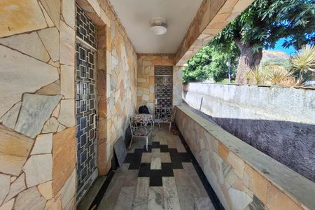 Casa à venda com 65m², 3 quartos e 2 vagas Casa à venda com 65m², 3 quartos e 2 vagasQuintal