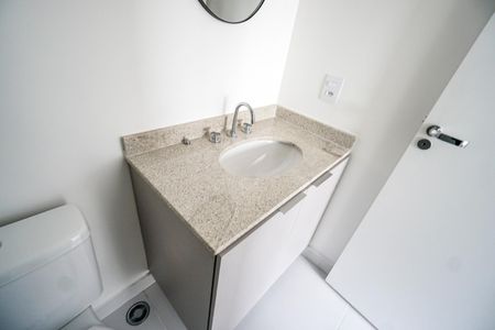 Apartamento para alugar com 27m², 1 quarto e sem vaga Apartamento para alugar com 27m², 1 quarto e sem vagaBanheiro da suíte