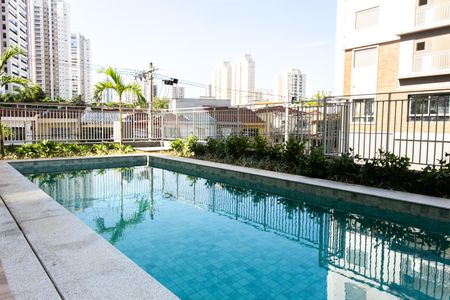 Apartamento à venda com 100m², 3 quartos e 2 vagasÁrea comum - Piscina
