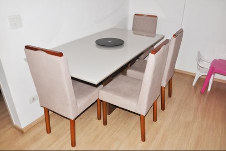 Apartamento à venda com 69m², 3 quartos e 2 vagas Apartamento à venda com 69m², 3 quartos e 2 vagasSala de Jantar