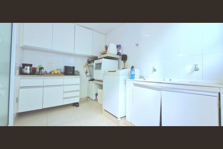 Casa de condomínio à venda com 1000m², 6 quartos e 5 vagasCozinha