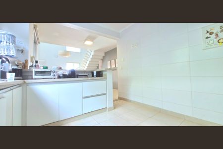 Casa de condomínio à venda com 1000m², 6 quartos e 5 vagasCozinha