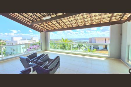 Casa de condomínio à venda com 1000m², 6 quartos e 5 vagasVaranda suíte