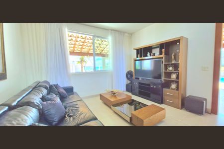 Casa de condomínio à venda com 1000m², 6 quartos e 5 vagasSala 2