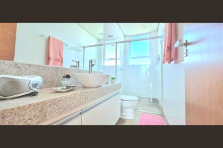 Casa de condomínio à venda com 1000m², 6 quartos e 5 vagasSuíte quarto 6