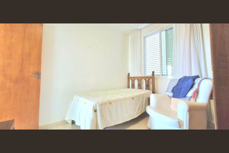 Casa de condomínio à venda com 1000m², 6 quartos e 5 vagasQuarto 5