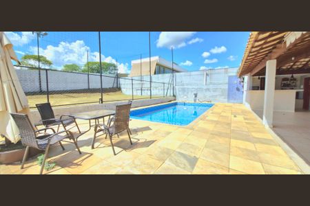 Casa de condomínio à venda com 1000m², 6 quartos e 5 vagasPiscina