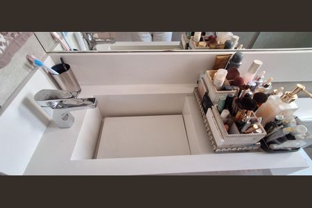 Apartamento à venda com 86m², 2 quartos e 2 vagas Apartamento à venda com 86m², 2 quartos e 2 vagasBanheiro da Suíte