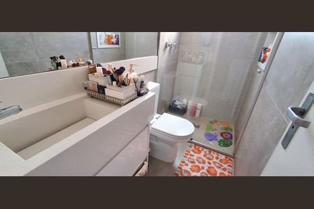 Apartamento à venda com 86m², 2 quartos e 2 vagas Apartamento à venda com 86m², 2 quartos e 2 vagasBanheiro da Suíte