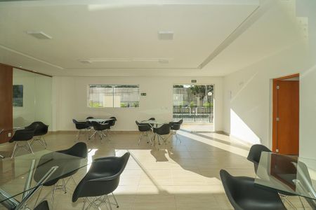 Apartamento para alugar com 45m², 2 quartos e 1 vaga Apartamento para alugar com 45m², 2 quartos e 1 vagaÁrea comum - Salão de festas