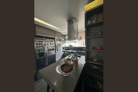 Apartamento à venda com 170m², 4 quartos e 3 vagas