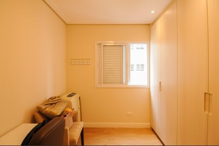 Apartamento à venda com 100m², 3 quartos e 2 vagasQuarto 2