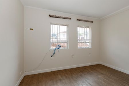 Casa à venda com 252m², 4 quartos e 2 vagas Casa à venda com 252m², 4 quartos e 2 vagasQuarto 3