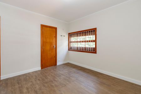 Casa à venda com 252m², 4 quartos e 2 vagas Casa à venda com 252m², 4 quartos e 2 vagasSuíte