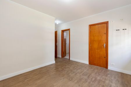 Casa à venda com 252m², 4 quartos e 2 vagas Casa à venda com 252m², 4 quartos e 2 vagasSuíte