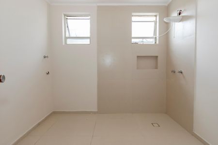 Casa à venda com 252m², 4 quartos e 2 vagas Casa à venda com 252m², 4 quartos e 2 vagasBanheiro da Suíte