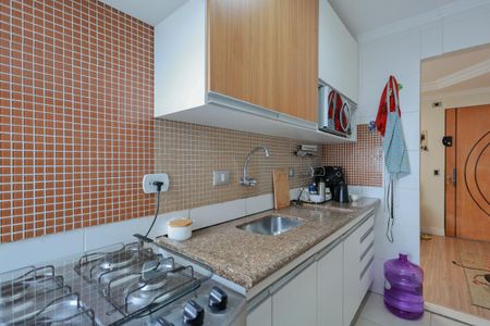 Apartamento à venda com 48m², 2 quartos e 1 vagaCozinha