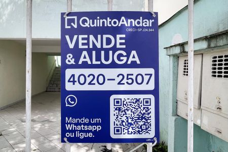 Casa à venda com 200m², 3 quartos e 4 vagas Casa à venda com 200m², 3 quartos e 4 vagasPlaca