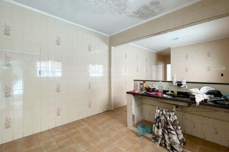 Casa à venda com 200m², 3 quartos e 4 vagas Casa à venda com 200m², 3 quartos e 4 vagasBanheiro Social