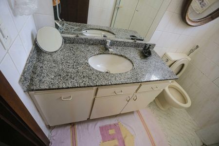 Apartamento à venda com 265m², 4 quartos e 4 vagasBanheiro 2
