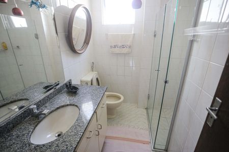 Apartamento à venda com 265m², 4 quartos e 4 vagasBanheiro 2