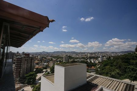 Apartamento à venda com 265m², 4 quartos e 4 vagasVista