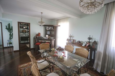 Apartamento à venda com 265m², 4 quartos e 4 vagasSala de Jantar