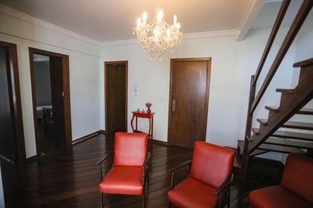 Apartamento à venda com 265m², 4 quartos e 4 vagasSala