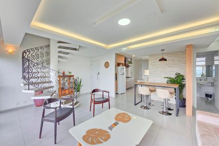 Apartamento para alugar com 194m², 3 quartos e 2 vagasSala