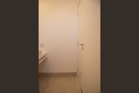 Apartamento à venda com 838m², 5 quartos e 7 vagasBanheiro da Suíte 6