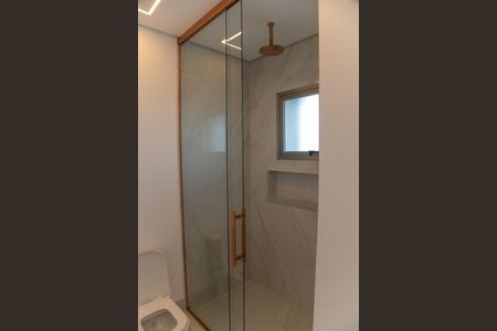 Apartamento à venda com 838m², 5 quartos e 7 vagasBanheiro da Suíte 1